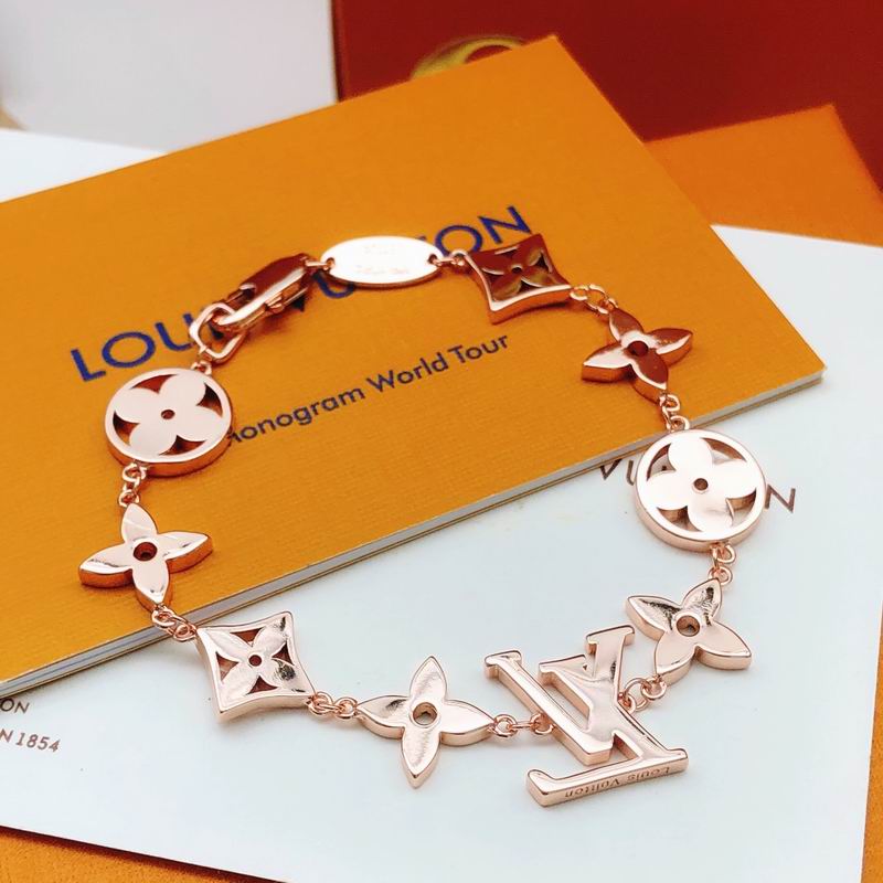 LV Bracelet 03lyr607 (5)